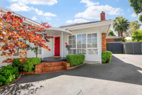 Charming Family Retreat in Ringwood